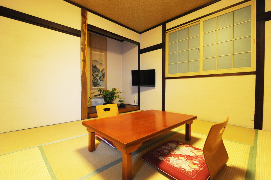畳の部屋（トイレ・洗面共同）
